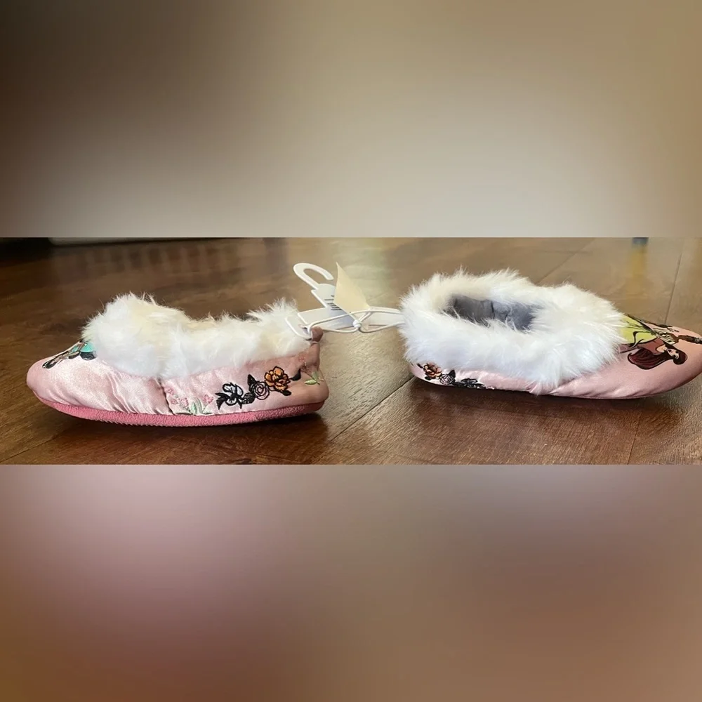 NWT Disneys faux fur princess slippers 3 sizes 9/10 11/12 2/3